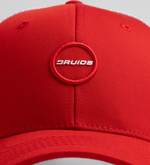 PLAYERS D BADGE CAP - RED / WHITE